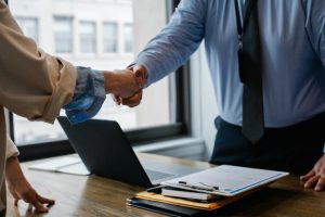 نقش مشاور مالیاتی در ثبت شرکت